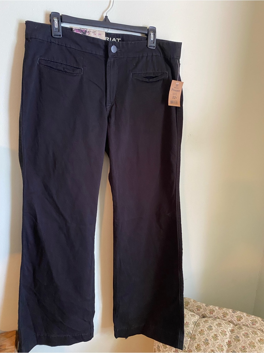 Ariat Wide Leg Mid-Rise Black Stretchy Women’s Trousers NWT 32 Short